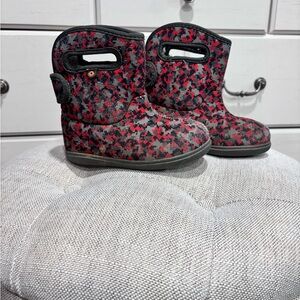 🥾 BOGS Toddler Winter Boots – Kids Size 10 (Warm & Waterproof!)